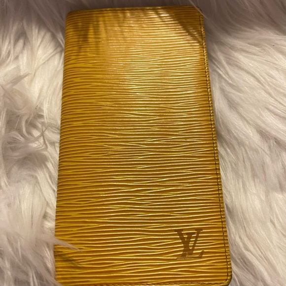 Louis Vuitton Long Fold Wallet - Picture 1 of 5